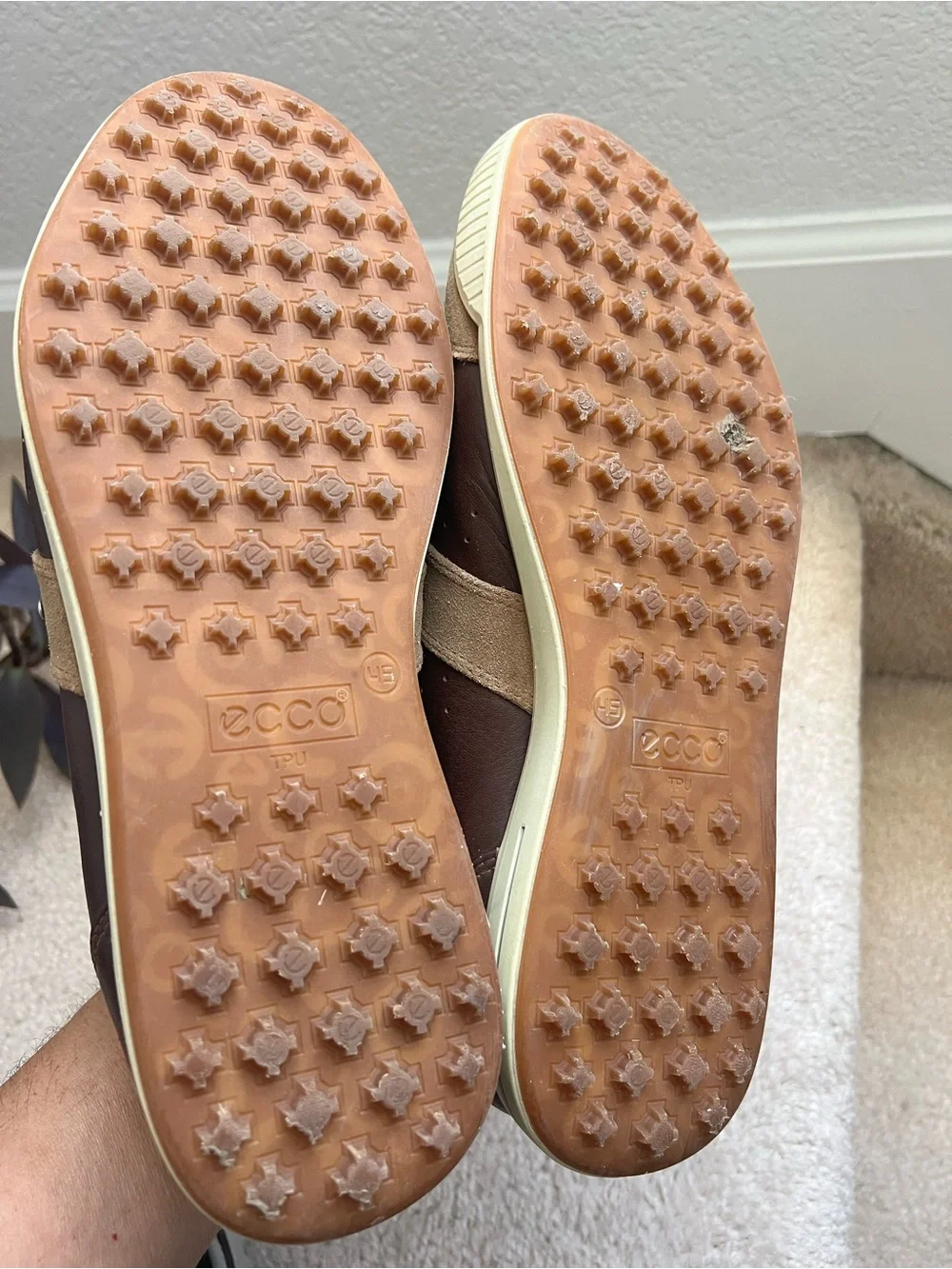 Ecco stylish brown